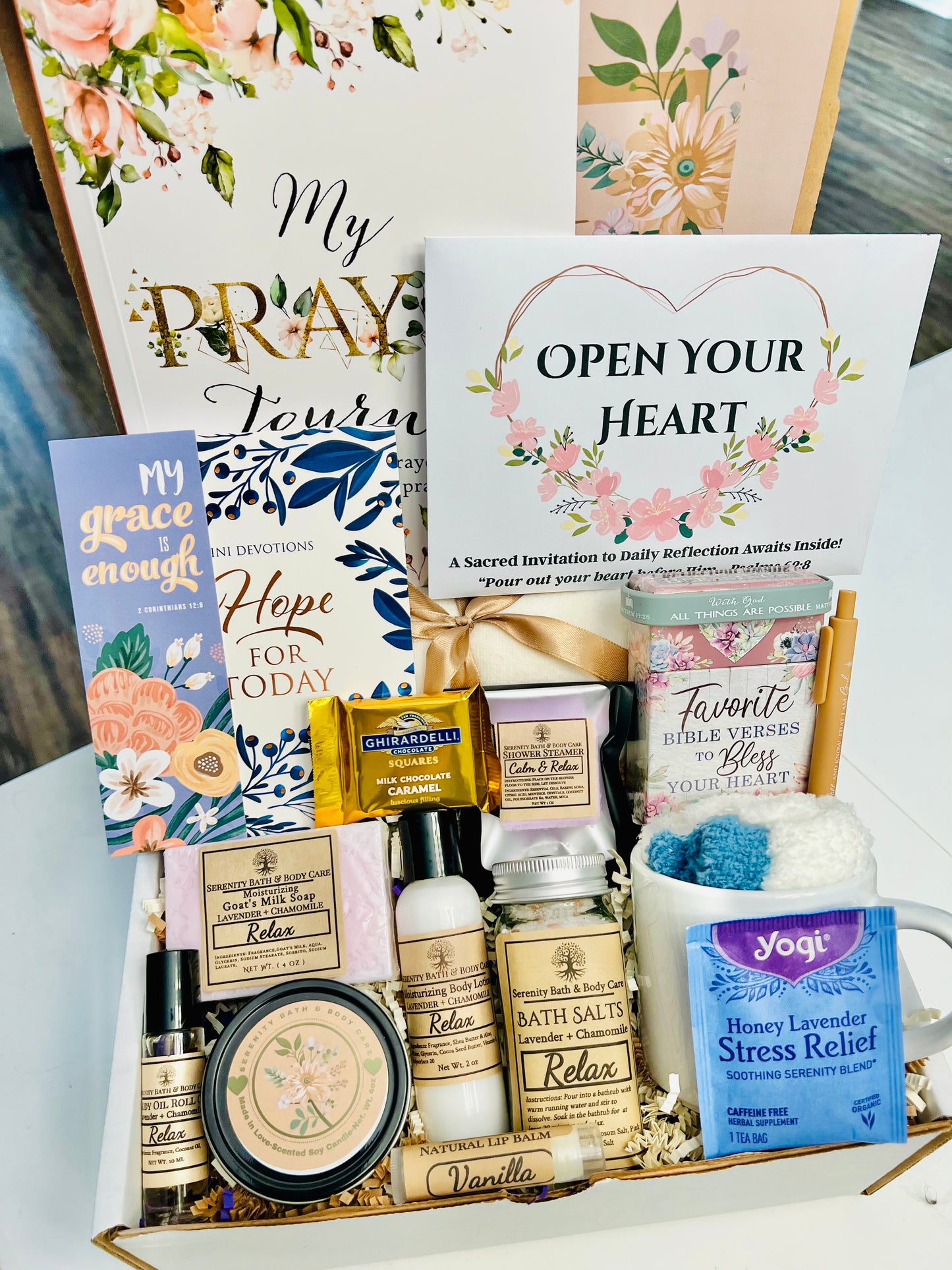 Christian Self Care Gift Box for Women – Prayer Journal, Devotions, Bible Verse Cards, Deluxe Spa Set & Mug – Faith-Based Encouragement Gift for Her, Christmas Gift for Women