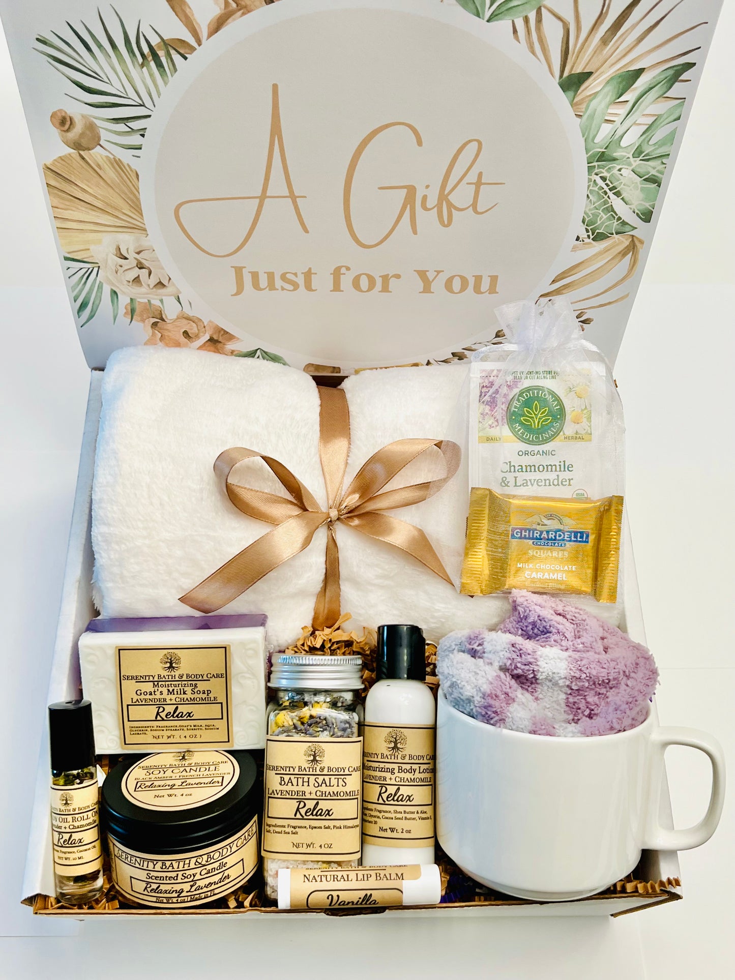 A Birthday Gift for Her| Care Package for Women| Hygge Gift Box| Spa Gift Basket with Blanket|Thinking of you Gift|Gift for Mom| Sympathy Gifts| Get Well Soon Gift