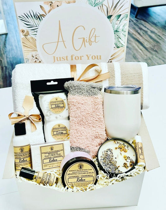 A Deluxe Spa Gift Box for Women, Hygge Gift Box, Self Care Package for Her, Birthday Gift, Wellness Gift Box, Relaxation Gift Basket